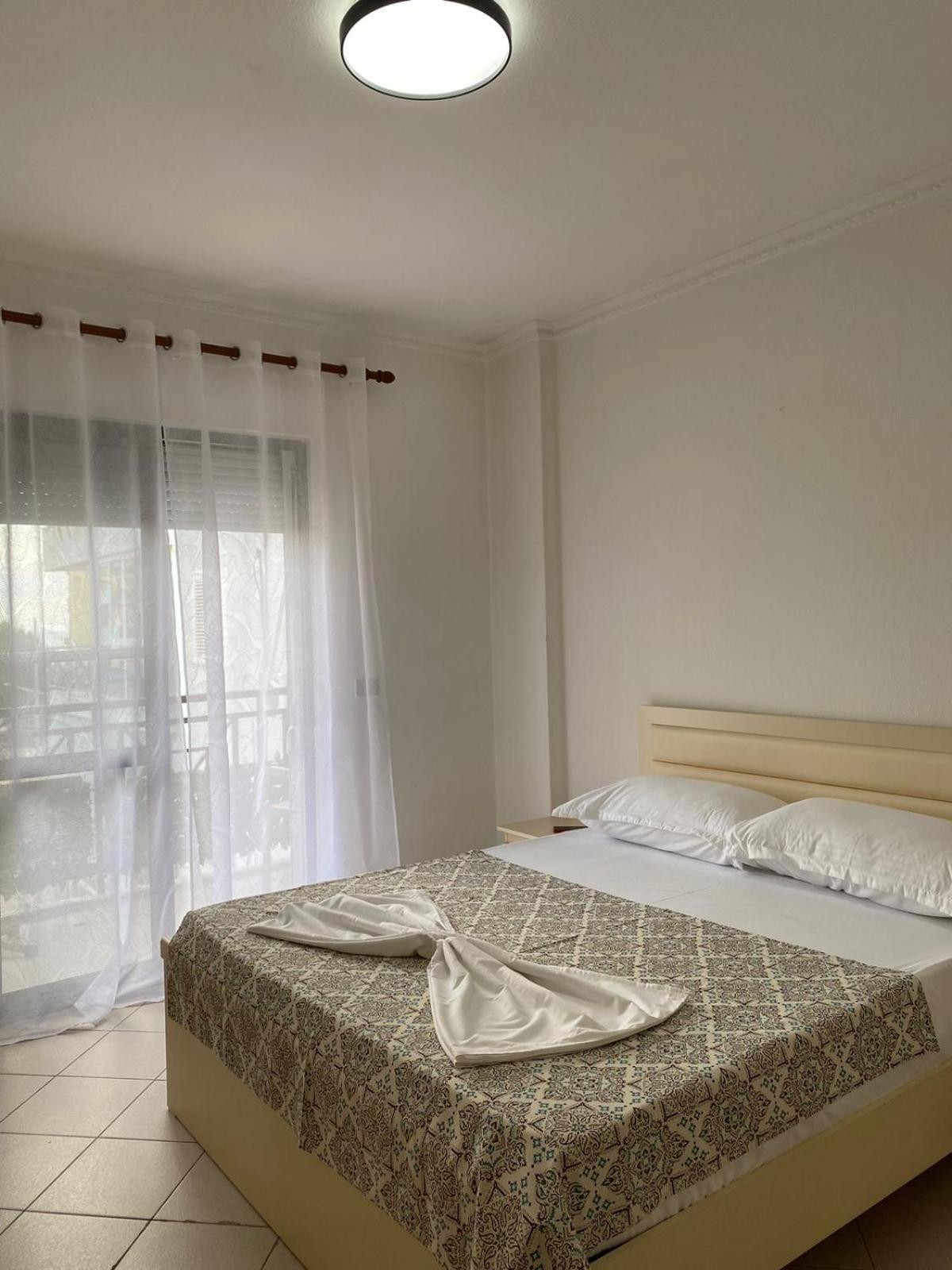 Sea Breeze Apartment *